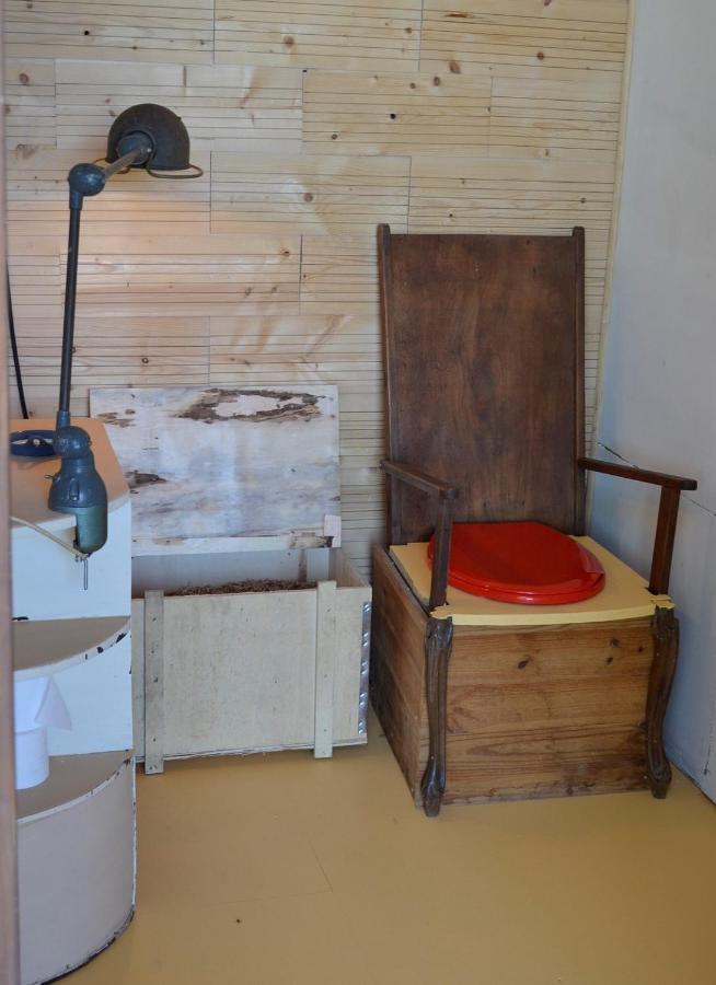 Camping La Petite Houmee Curzay-sur-Vonne Exteriér fotografie